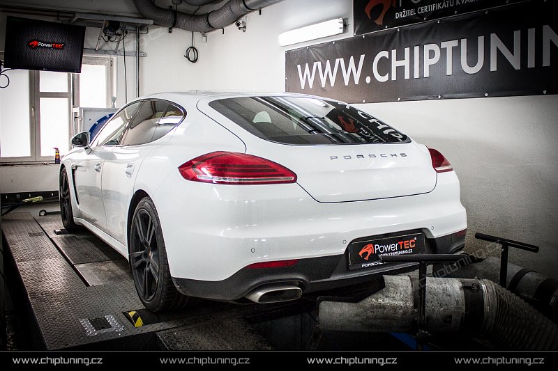 porsche-panamera-dyno.jpg